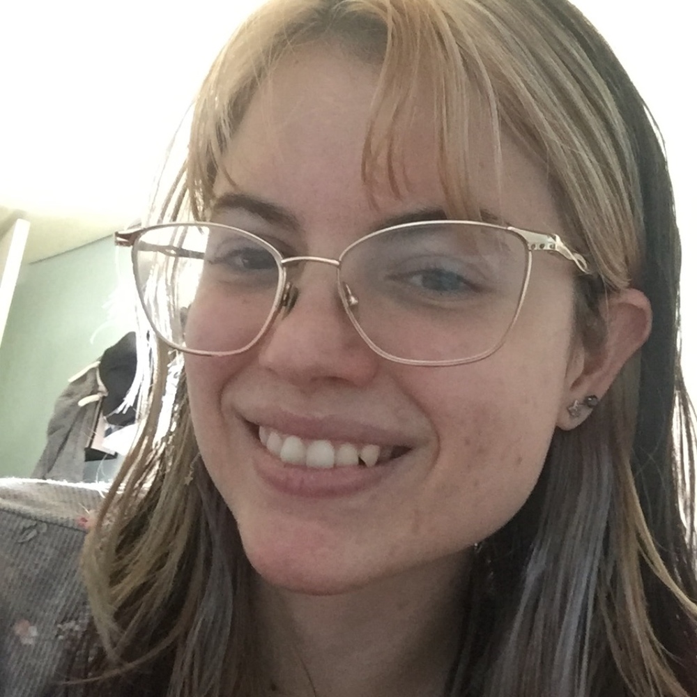 Meet your Posher, Stacie